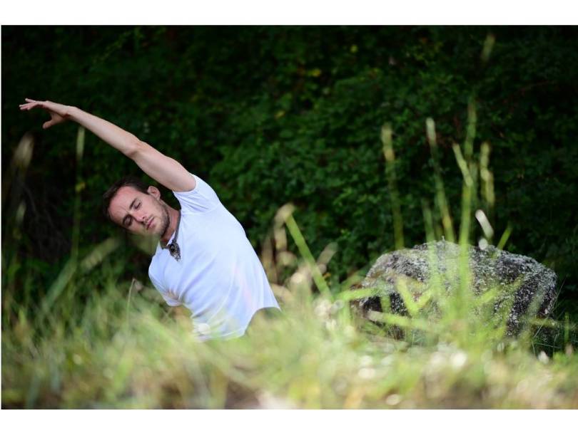 �tre et la pierre, et le brin d'herbe. . .